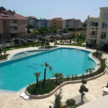 Sunny In Bellicity Complex Apartment Ravda